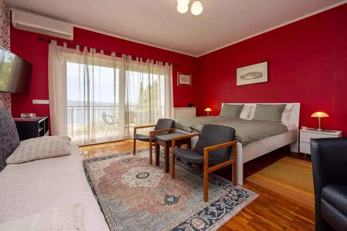 Two-Bedroom Apartment Crikvenica 3